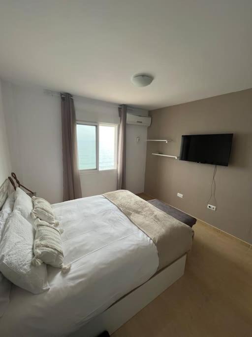 Apartamento A Pie De Playa Con Vistas Al Mar. Sorvilán Eksteriør billede